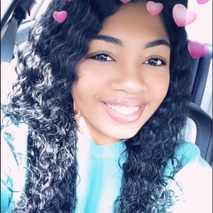 Meet your Posher, Mya